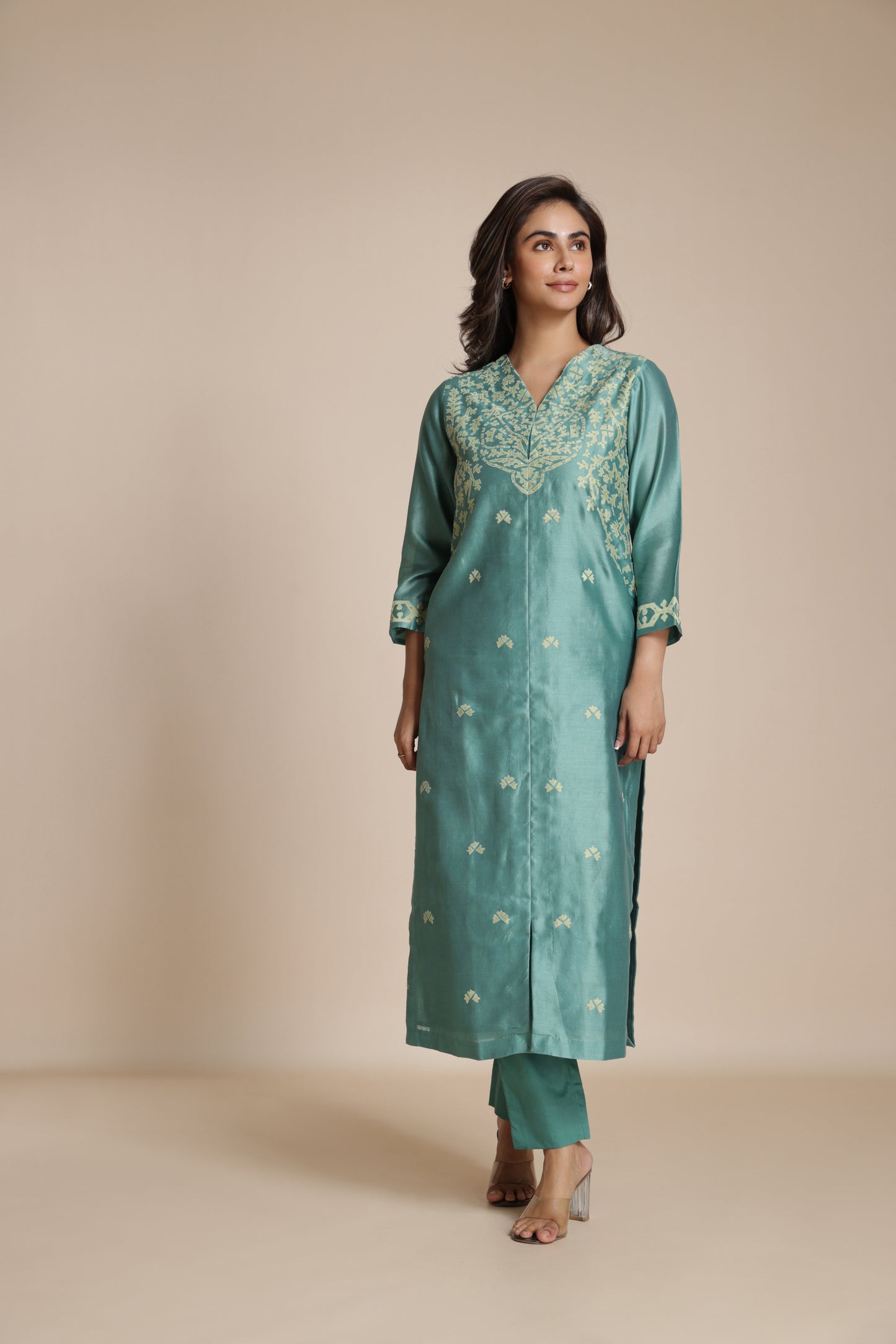 Filigree Appliqué Kurta